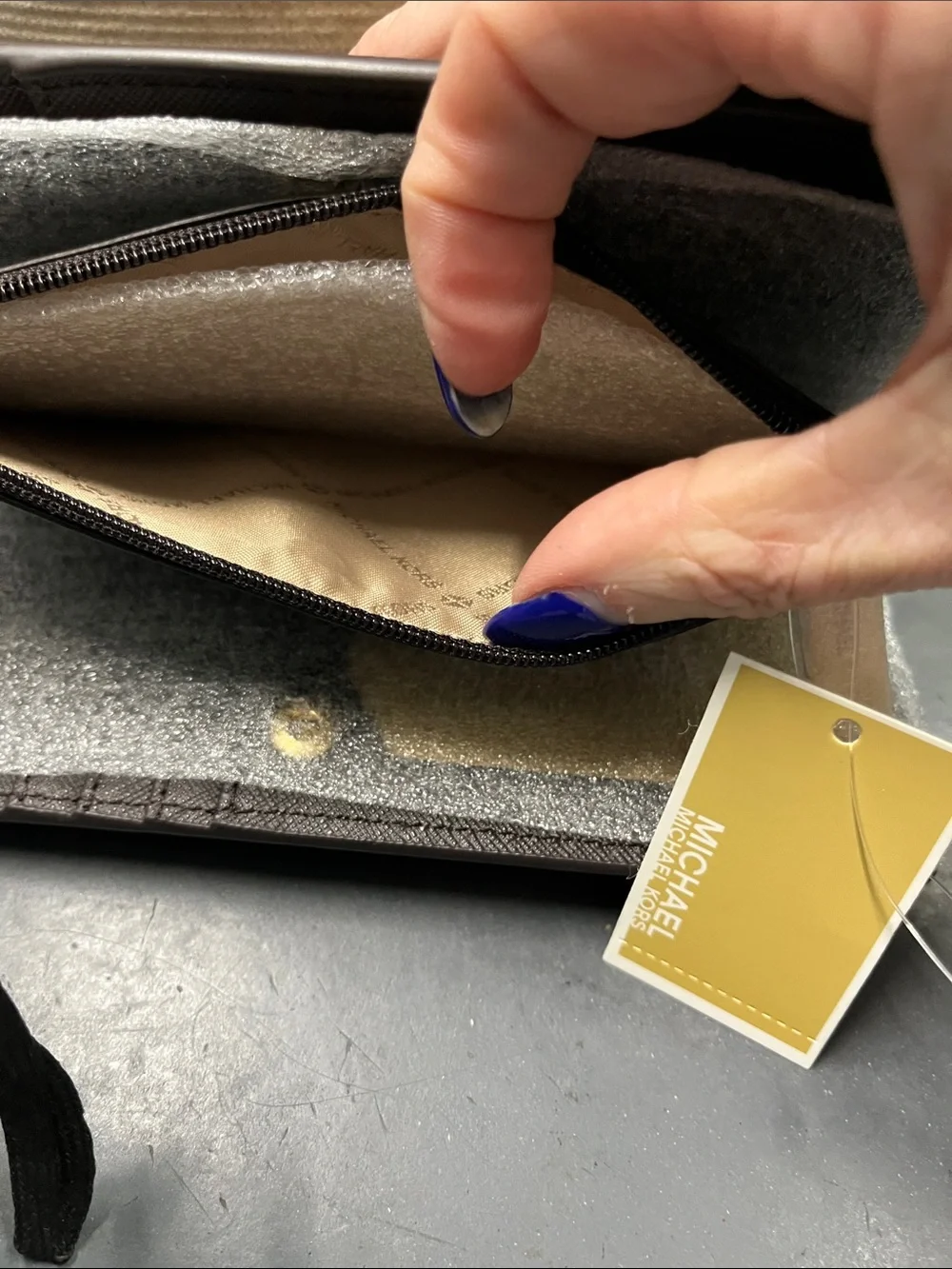 NWT Michael Kors Brown Saffiano Leather Zip-Wallet with Gold Logo